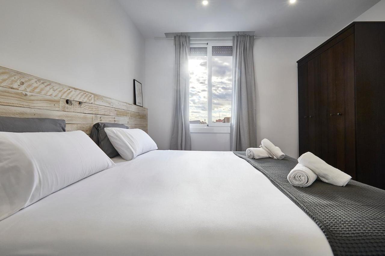 Bbarcelona Fira Superior Flats Apartamento Exterior foto